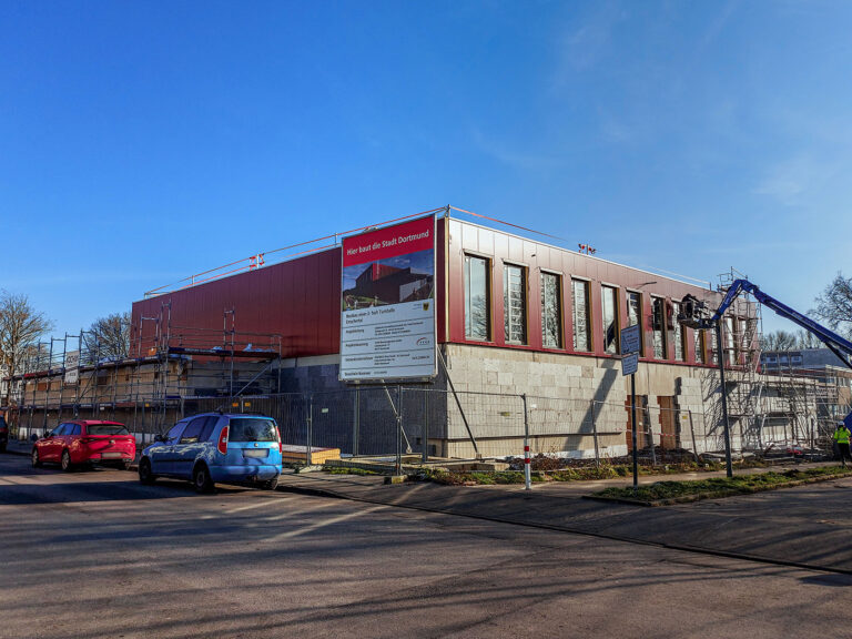 Außenaufnahme des Bauprojekts Turnhalle Emschertal