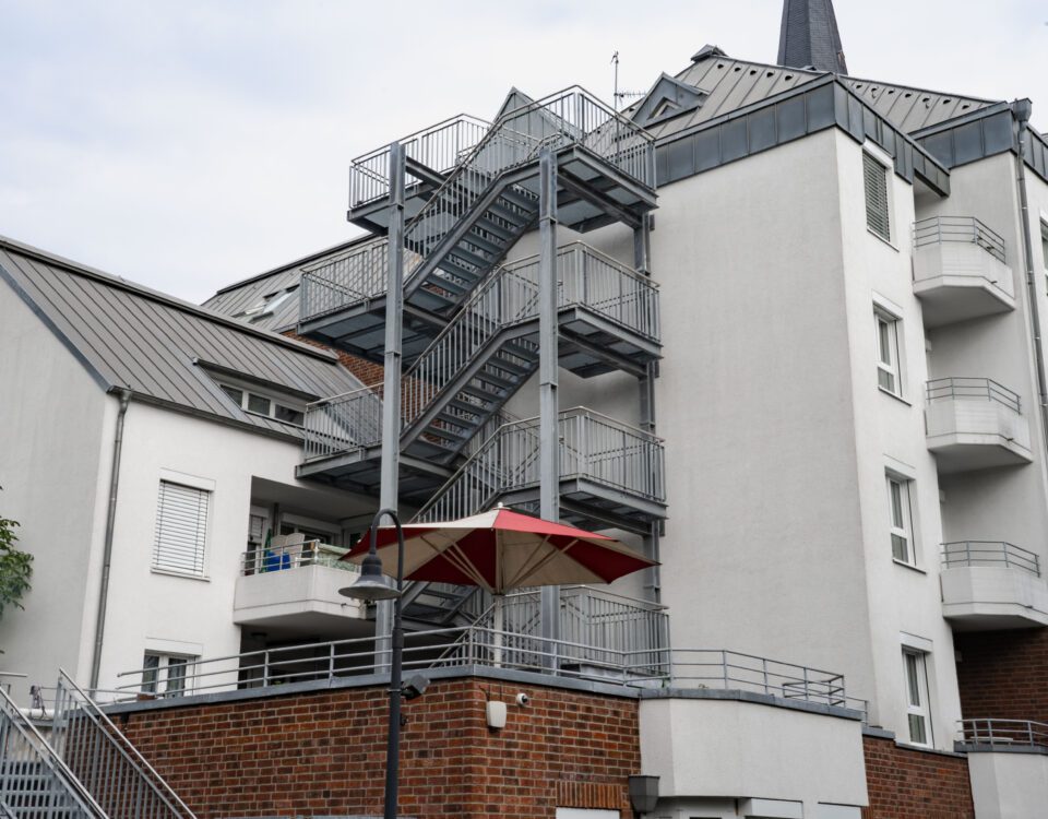 Feuerwehrtreppe in Düsseldorf Heerdt