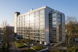 Bürogebäude in Bonn-Bad Godesberg mit neuer Fassade